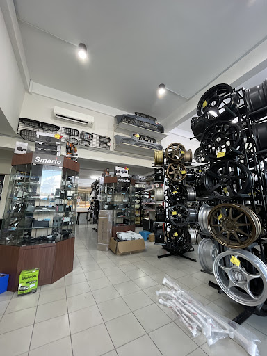 Kar Master Auto Accessories & Service