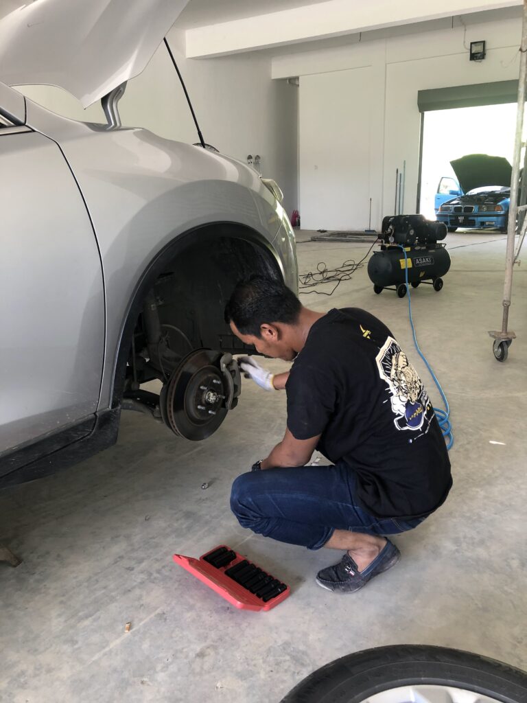 Lan Brothers Auto Garage