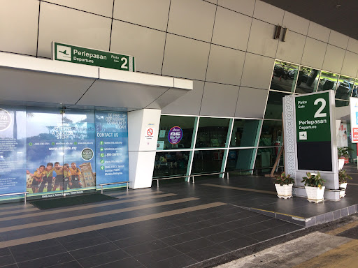 Lapangan Terbang Batu Berendam