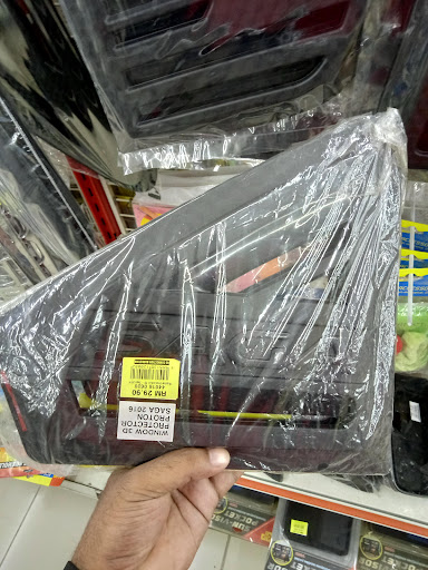 Pasaraya Pantai Selamat (Peramu)